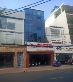 cho thue nha mat tien duong huynh van banh dien tich 5mx26m  no hau 63m  3 lau  gia 80tr th