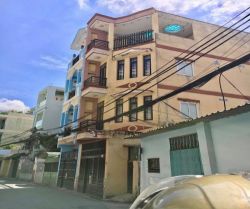 ban nha hem xe hoi co bac 42x10m 3 lau gia 97 ty