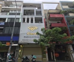 cho thue nha mat tien phan xich long  dt  4x16m 5 tang  gia