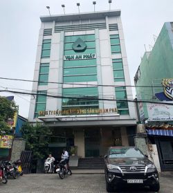 cho thue toa nha duong phan xich long dien tich 85mx18m 1 ham 3 lau gia 150tr th