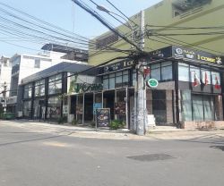 cho thue nha 2mt duong dong den quan tan binh  dt 9 x 22m 1 tret 1 lau  gia 80tr 