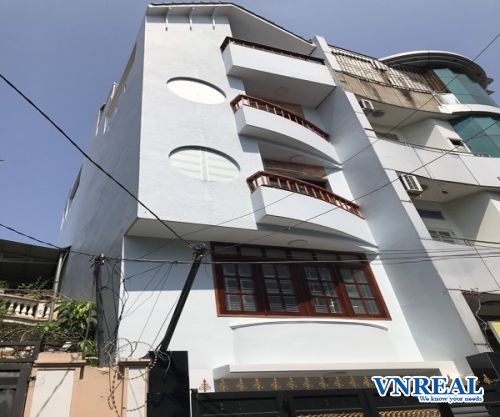 cho thue nha doan thi diem 4x17m 1 tret 4 lau 40 tr thang