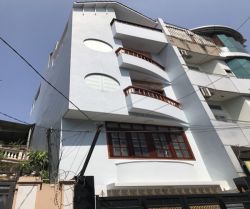 cho thue nha doan thi diem 4x17m 1 tret 4 lau 40 tr thang