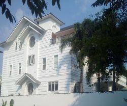 cho thue  ??biet thu  ??quan 2 phuong thao dien duong thao dien dien tich 400m 1 tret 2 lau gia  4000 usd thang