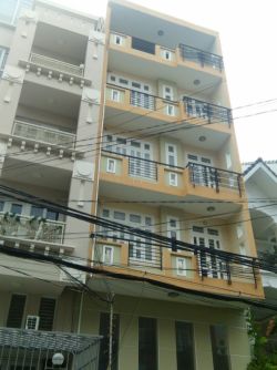 ban nha mat tien duong sam son p 4 quan tan binh dt 6 x 25m 1 tret 5 lau co thang may  gia 20 5 ty