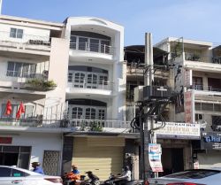 cho thue nha mat tien phan dang luu phuong 3 4m x 20m tret 3 lau