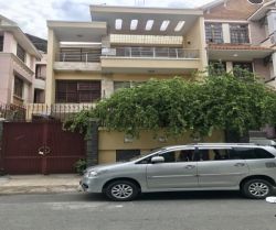 cho thue nha mat tien hoa dao 8x16m 1 tret 2 laust