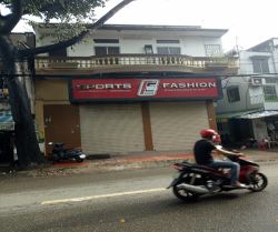 cho thue nha mat tien duong  huynh hai  dt 72 x 72 gia 50 trieu 