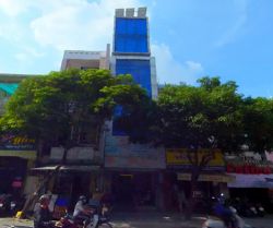  ??cho thue mat bang duong dien bien phu phuong 11 4x20m 7 lau 85tr