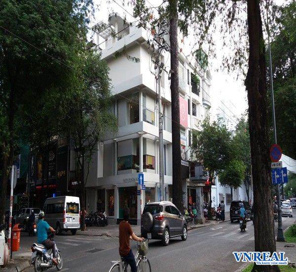 cho thue nha goc le thanh ton va thi sach quan 1