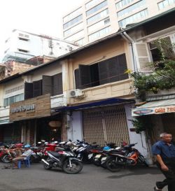 cho thue nha hem xe hoi nguyen cong tru quan 1