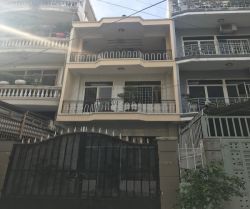 cho thue nha hem xe tai cach mang thang 8 phuong 5 quan 3  dt  42x30m 2 lau  st  gia  35 trieu