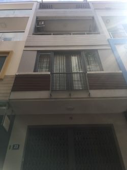 cho thue nha mt duong hoa hue  quan phu nhuan 4 x10m  1 tret 3lau 35tr thang