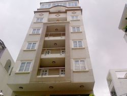 ban nha toa nha 2 mat tien hxh tranh nhau thoai mai duong hoang van thu phuong 4 quan tan binh