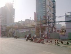 cho thue nha mat tien hoang van thu phuong 8 quan phu nhuan doi dien khach san tan son nhat