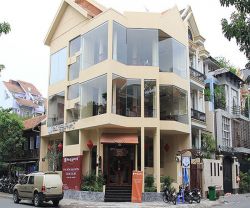 cho thue nha quan phu nhuan 2 mat tien duong hoa phuong gia 120tr