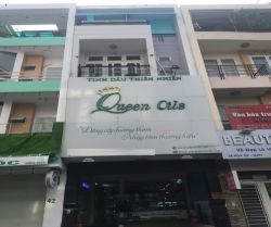 cho thue nha duong hoa su 4 x 15m  ham tret 3 lau 40 tr thang