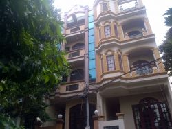 cho thue nha mat tien duong huynh lan khanh  phuong 2 quan tan binh  gia 1300 usd th 