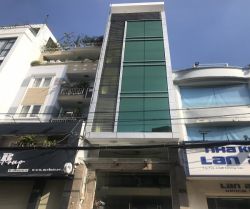 cho thue nha huynh van banh 4x17m tret lung 6 lau