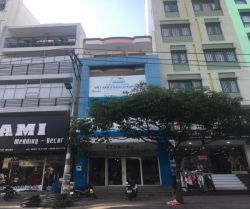 cho thue nha ho van hue  5 x 18 m 1 tret3 lau 2000 usd thang