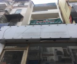 cho thue nha duong ho van hue  4 x 30 m 1 tret1 lung 4 lau 55 tr thang