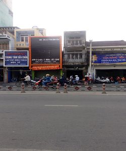 cho thue nha mat tien duong hoang van thu phuong 15 quan phu nhuan 