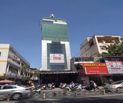 cho thue mat bang hoang van thu 55x20m ham tret lung 6 lau 130 tr thang