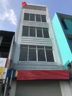 cho thue nha mat tien duong pham van dong quan binh thanh dt 300m2 50tr th