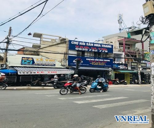 cho thue nha mat tien tran quy cap 55x12m 2 tang gia 35 trieu