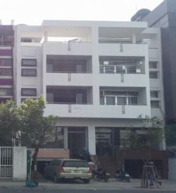 cho thue nha mat tien nguyen van troi phuong 8 5x20 ham lung 3 lau 4000 usd 