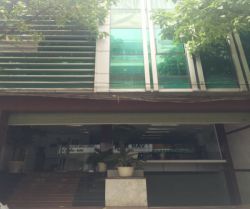 cho thue nha mat tien duong hoa hong phuong 2 8x14 ham tret 1 lau 55 trieu 