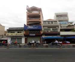 cho thue nha mat tien duong bach dang quan binh thanh