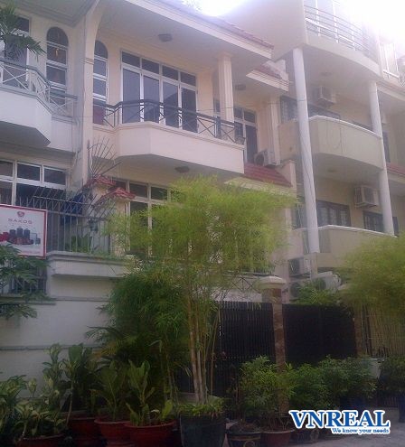 nha cho thue quan phu nhuan hem 16m ho van hue 8x18m 3 tang 1800usd th