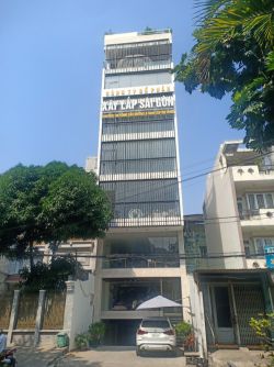 cho thue nha mat tien duong hoang hoa tham  dien tich 65 x 16m 1 ham 4 lau gia 99tr th