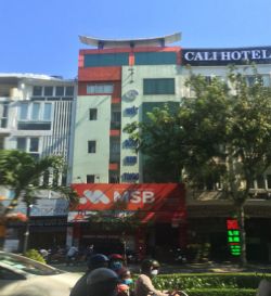 cho thue nha mat tien phan xich long phuong 2 8x16 ham lung 4 lau 14 000 