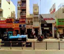 cho thue nha mat tien duong bach dang  dt  7x27m gia 127 trieu