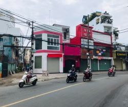 cho thue nha quan binh thanh  goc 2 mt duong le quang dinh 6x13m tret   lau  gia  42 trieu