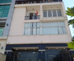 cho thue nha quan 2 mat tien duong luong dinh cua dien tich 8x20m ham 1 tret 2 lau gia  1700 usd