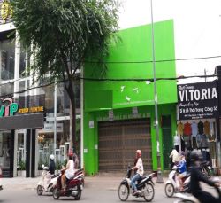 cho thue nha mat tien cong quynh quan 1