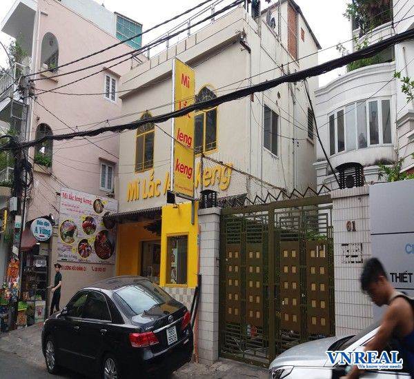 cho thue nha mat tien luong huu khanh quan 1