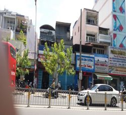 cho thue nha mat tien ly thai to quan 3