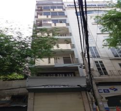 cho thue nha mat tien ton that dam quan 1