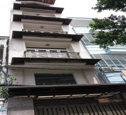 cho thue nha mat tien tran quy khoach quan 1