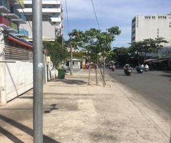 cho thue mat bang mat tien duong quoc huong dt  215m2 gia  129trieu   thang