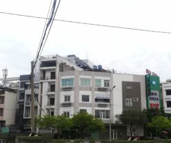 cho thue nha mat tien duong nguyen huu canh quan binh thanh dt  175x12 gia 6000usd