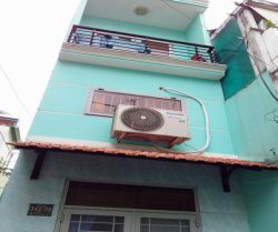 ban nha hem xe hoi duong nguyen kiem p4 phu nhuan  3x10m 1 lung   1 lau huong tay gia 3 35 ty