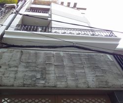 ban nha duong phan tay ho p7 pn  4 8x12m tret   lung   3 lau  4pn 4wc 3 mat hem cua hau  gia 5 8 ty nha dep o lien