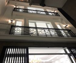 ban nha trong hem duong huynh van banh p13 phu nhuan 4 7x7 7m ket cau tret   3 lau  st gia 5 65 ty nha sieu dep