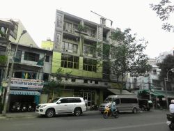 cho thue mat tien nguyen cu trinh phuong nguyen cu trinh quan 1  9x10m 1 tret 1 lung 1 lau trong suot toan bo gia 60 trieu