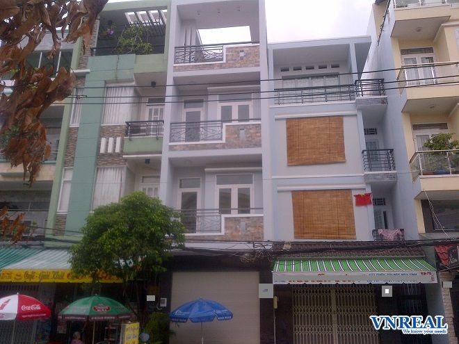 ban nha mat tien doi dien doanh trai quan doi duong nguyen duc thuan  phuong 13 quan tan binh